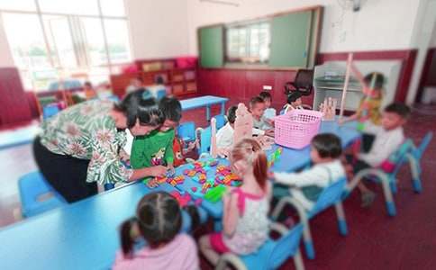 （精）幼兒園學(xué)年度工作計(jì)劃