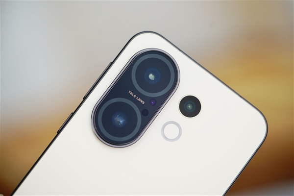 6.31英寸完美小直屏！vivo S30 Pro mini圖賞
