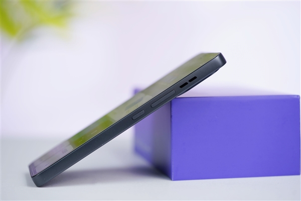 OPPO首款內(nèi)置風(fēng)扇手機(jī)！OPPO K13 Turbo Pro圖賞