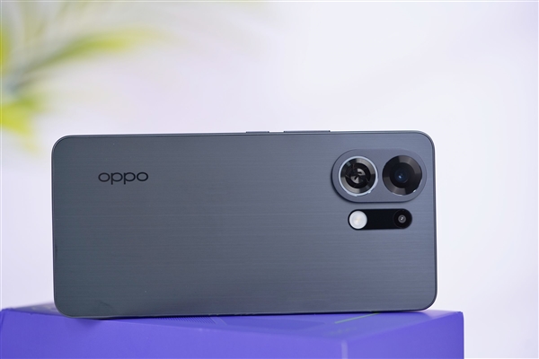 OPPO首款內(nèi)置風(fēng)扇手機(jī)！OPPO K13 Turbo Pro圖賞