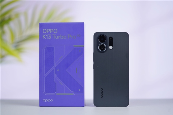 OPPO首款內(nèi)置風(fēng)扇手機(jī)！OPPO K13 Turbo Pro圖賞