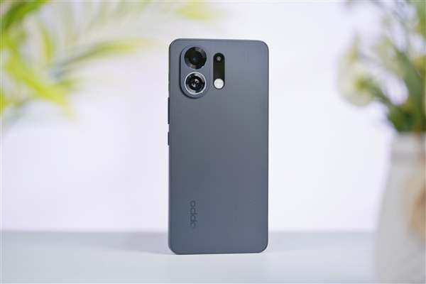 OPPO首款內(nèi)置風(fēng)扇手機(jī)！OPPO K13 Turbo Pro圖賞