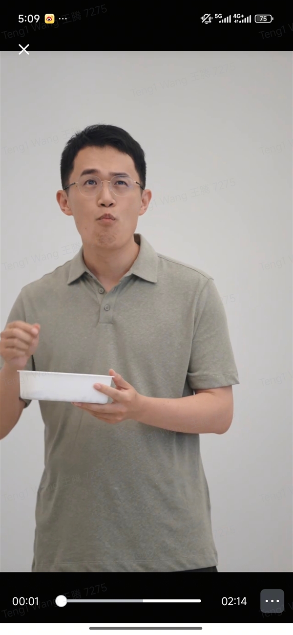 王騰吃蟲子：為了REDMI Note 15的新品宣傳 我豁出去了