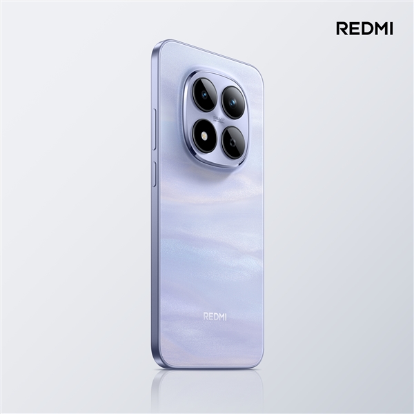 王騰曬出REDMI Note 15 Pro：Pro+級耐用品質+直屏形態