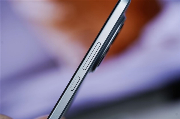 REDMI首款衛(wèi)星通信手機！REDMI Note 15 Pro+圖賞