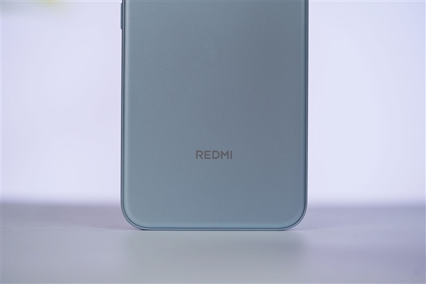 REDMI首款衛(wèi)星通信手機！REDMI Note 15 Pro+圖賞