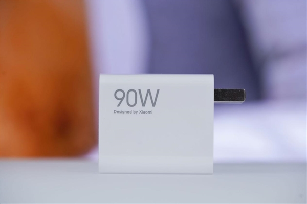 REDMI首款衛(wèi)星通信手機！REDMI Note 15 Pro+圖賞